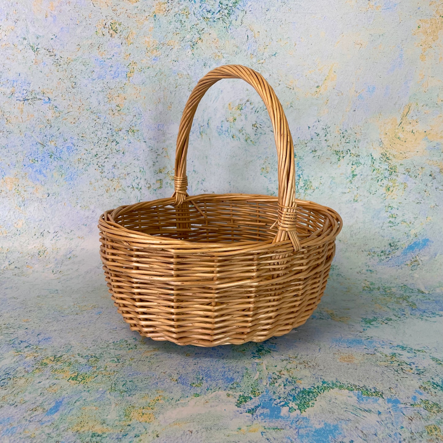 Easter Egg Hunt Basket - Beige Wicker