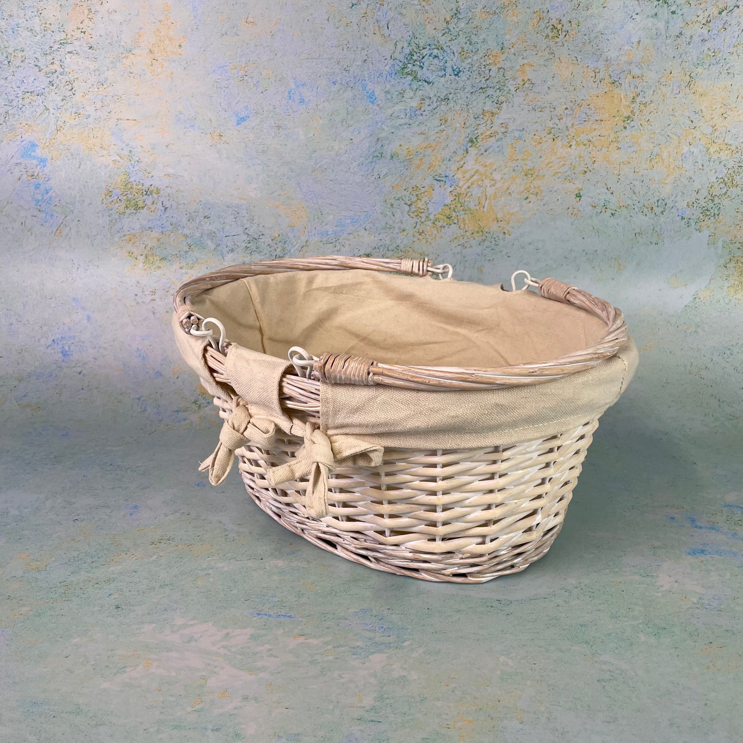 Swing Handled White Lined Shopping Basket