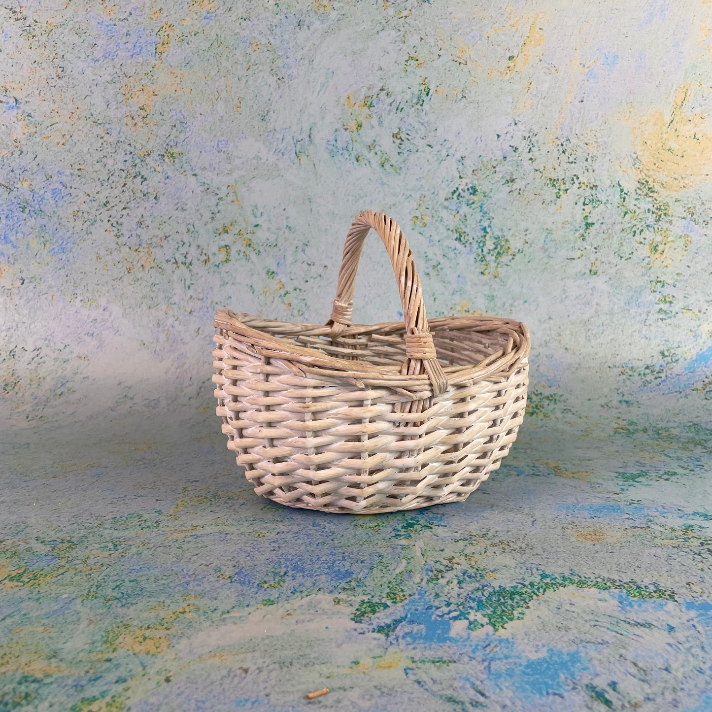 Small Easter Egg Hunt Basket - White Wicker
